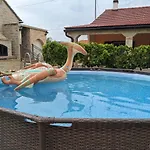 Runaway Appartamento Unesic